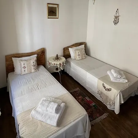 Cunda Nazimaki Ayvalı