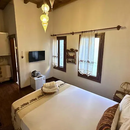 Cunda Nazimaki Hotel Ayvalı