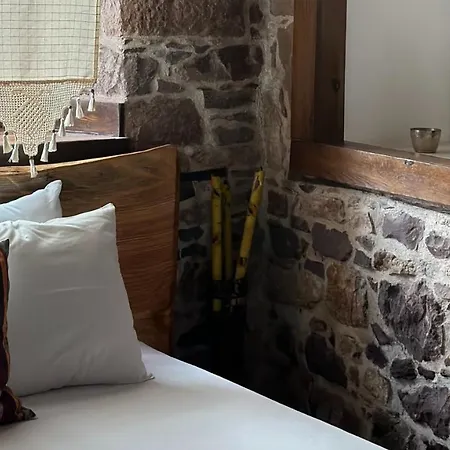 Cunda Nazimaki فندق