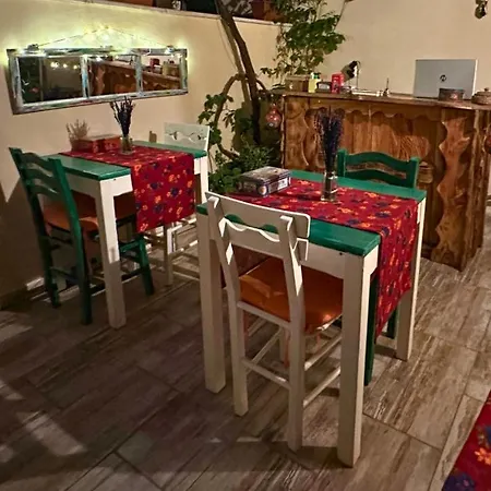 Cunda Nazimaki فندق *