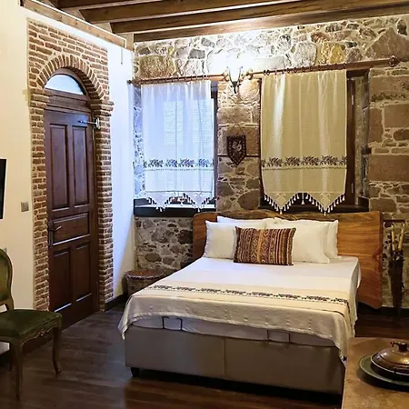 Cunda Nazimaki فندق *