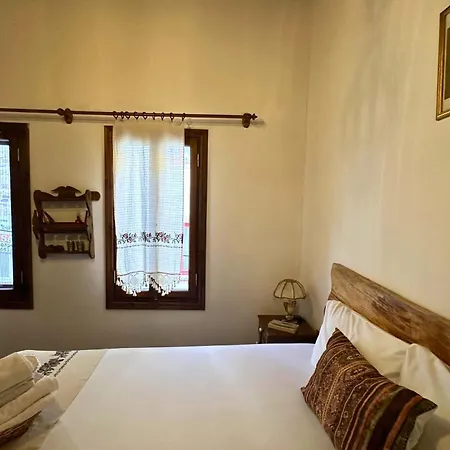 Cunda Nazimaki فندق